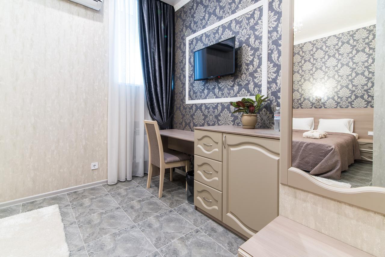 L.O.Y Family Hotel دنيبروبيتروفسك المظهر الخارجي الصورة