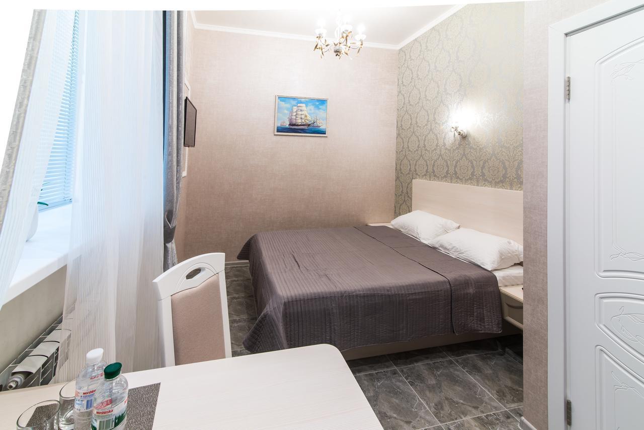 L.O.Y Family Hotel دنيبروبيتروفسك المظهر الخارجي الصورة