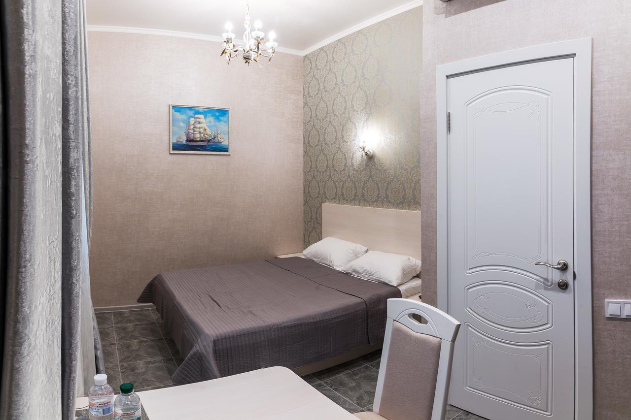 L.O.Y Family Hotel دنيبروبيتروفسك المظهر الخارجي الصورة