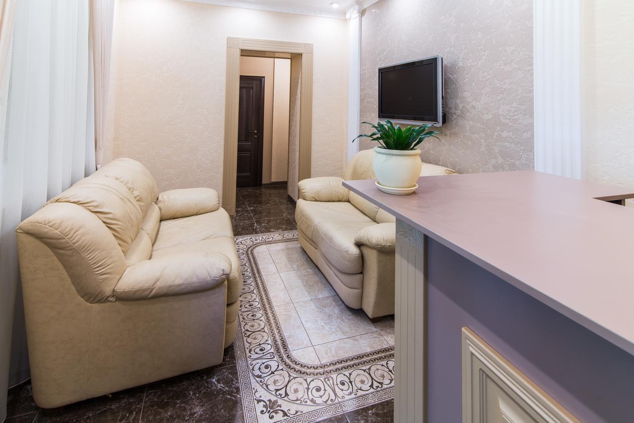 L.O.Y Family Hotel دنيبروبيتروفسك المظهر الخارجي الصورة
