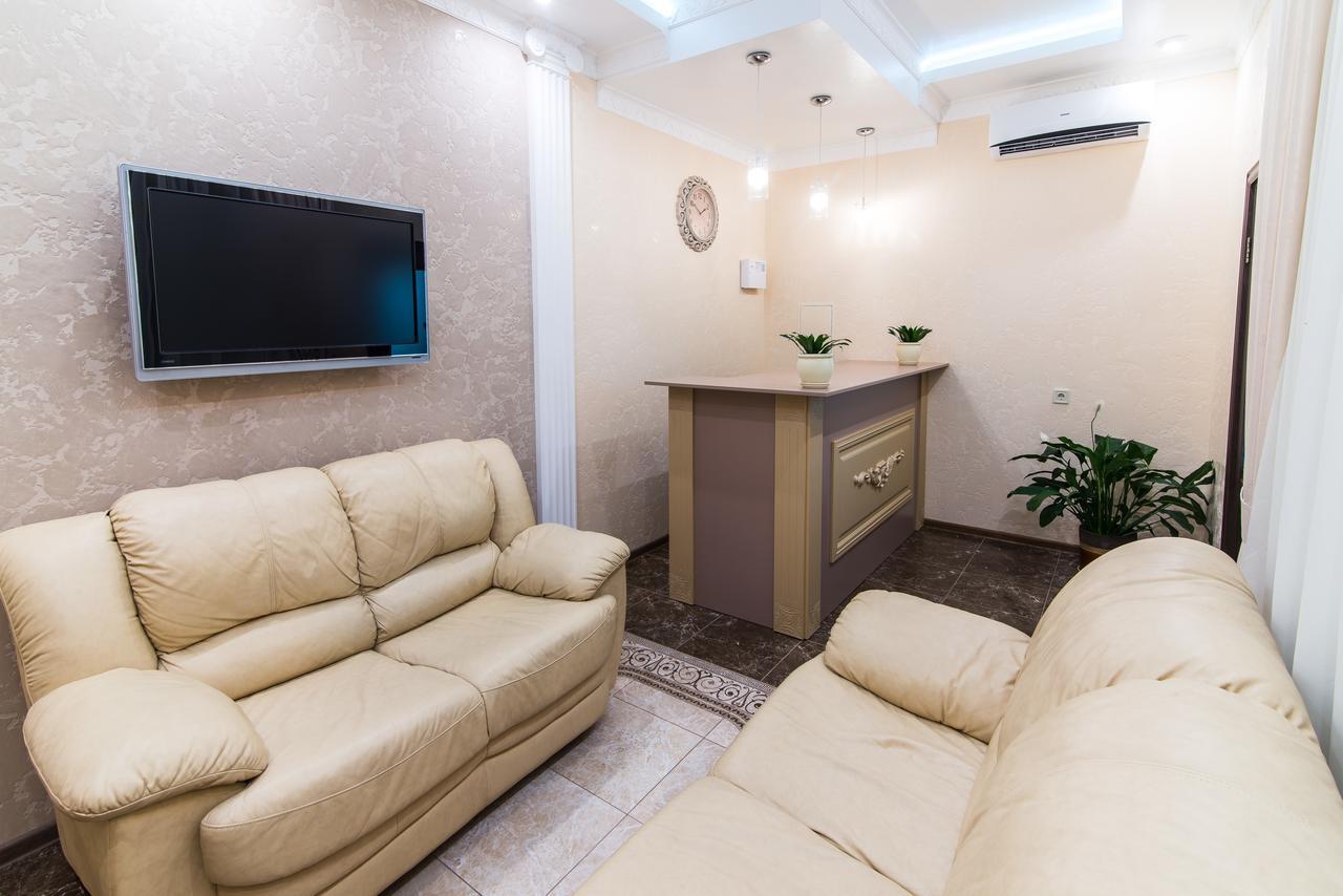 L.O.Y Family Hotel دنيبروبيتروفسك المظهر الخارجي الصورة