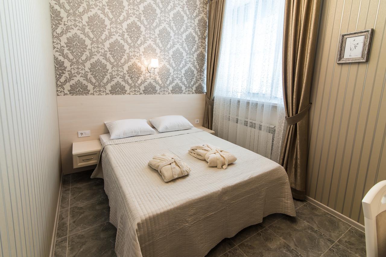 L.O.Y Family Hotel دنيبروبيتروفسك المظهر الخارجي الصورة