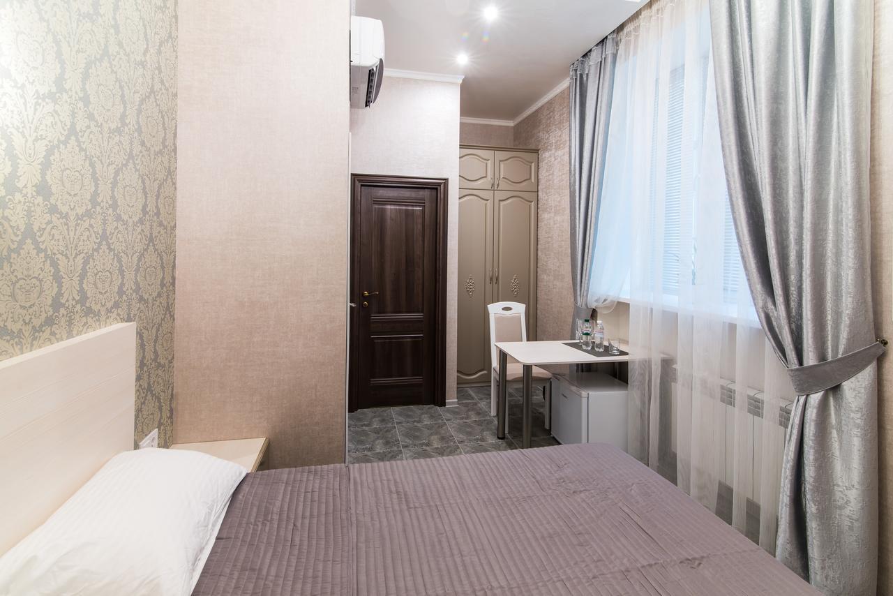 L.O.Y Family Hotel دنيبروبيتروفسك المظهر الخارجي الصورة